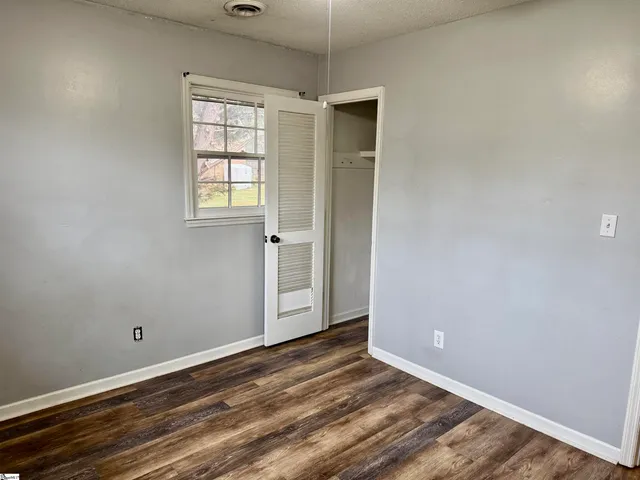 $259,500 | 228 Green Ridge Drive, Moore, SC 29369