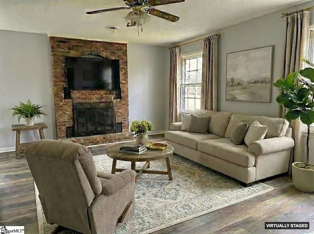 $259,500 | 228 Green Ridge Drive, Moore, SC 29369