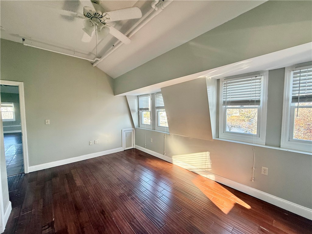 23 Peck Lane, Unit 3 Warwick, RI 02888 - Photo 8 of 12