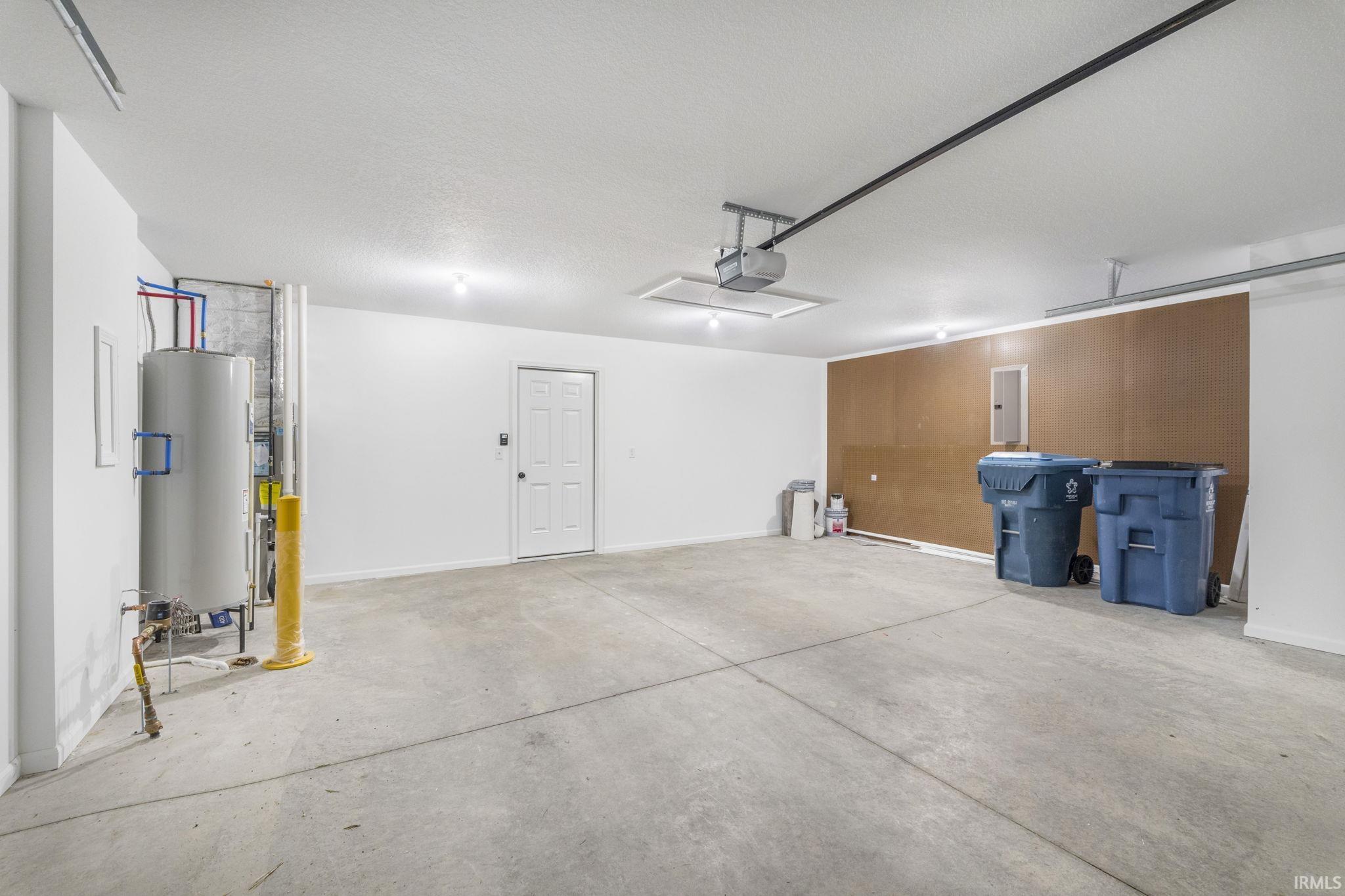 1409 Pyke Grove Pass Huntertown, IN 46748 - Photo 19 of 34