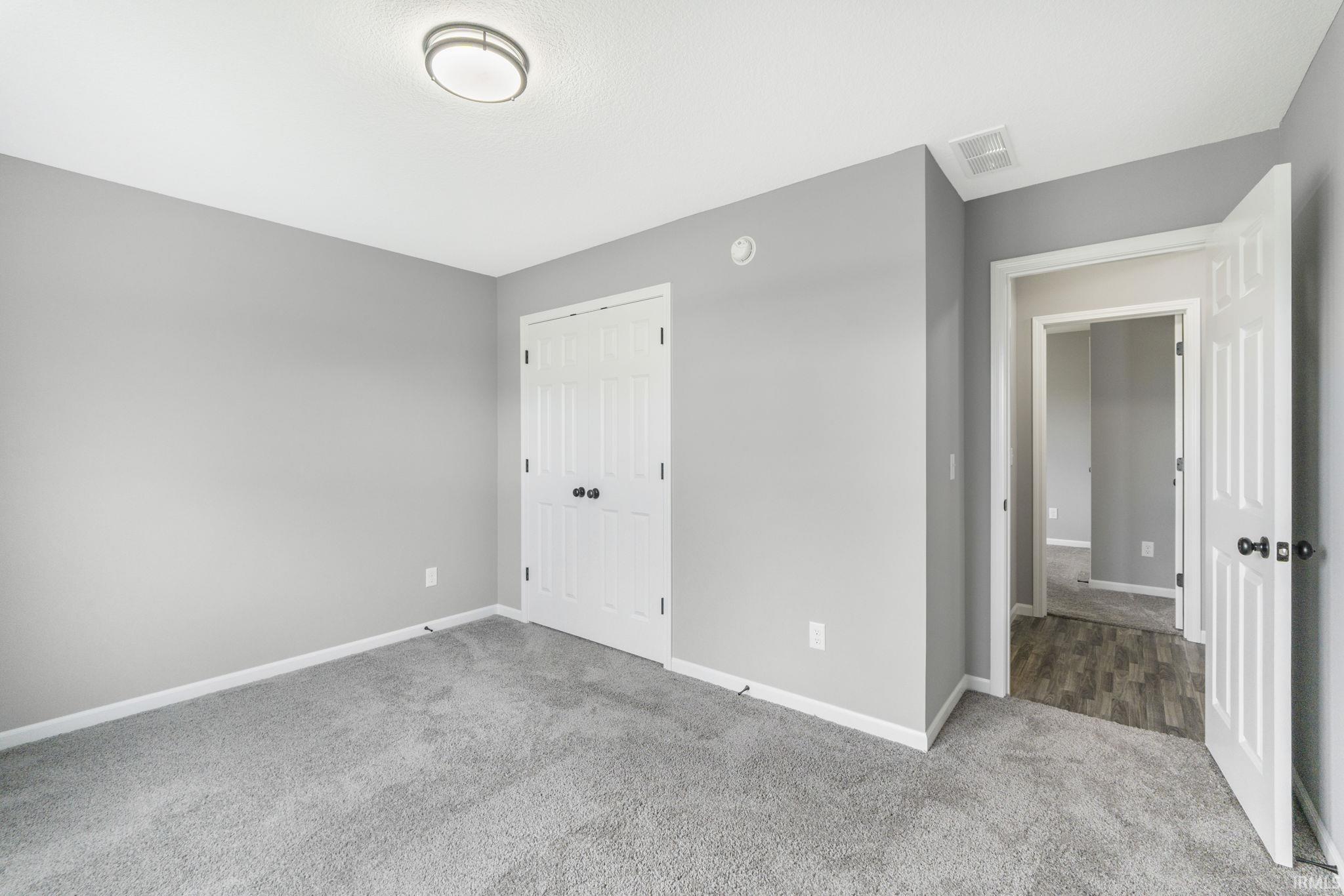 1409 Pyke Grove Pass Huntertown, IN 46748 - Photo 6 of 34