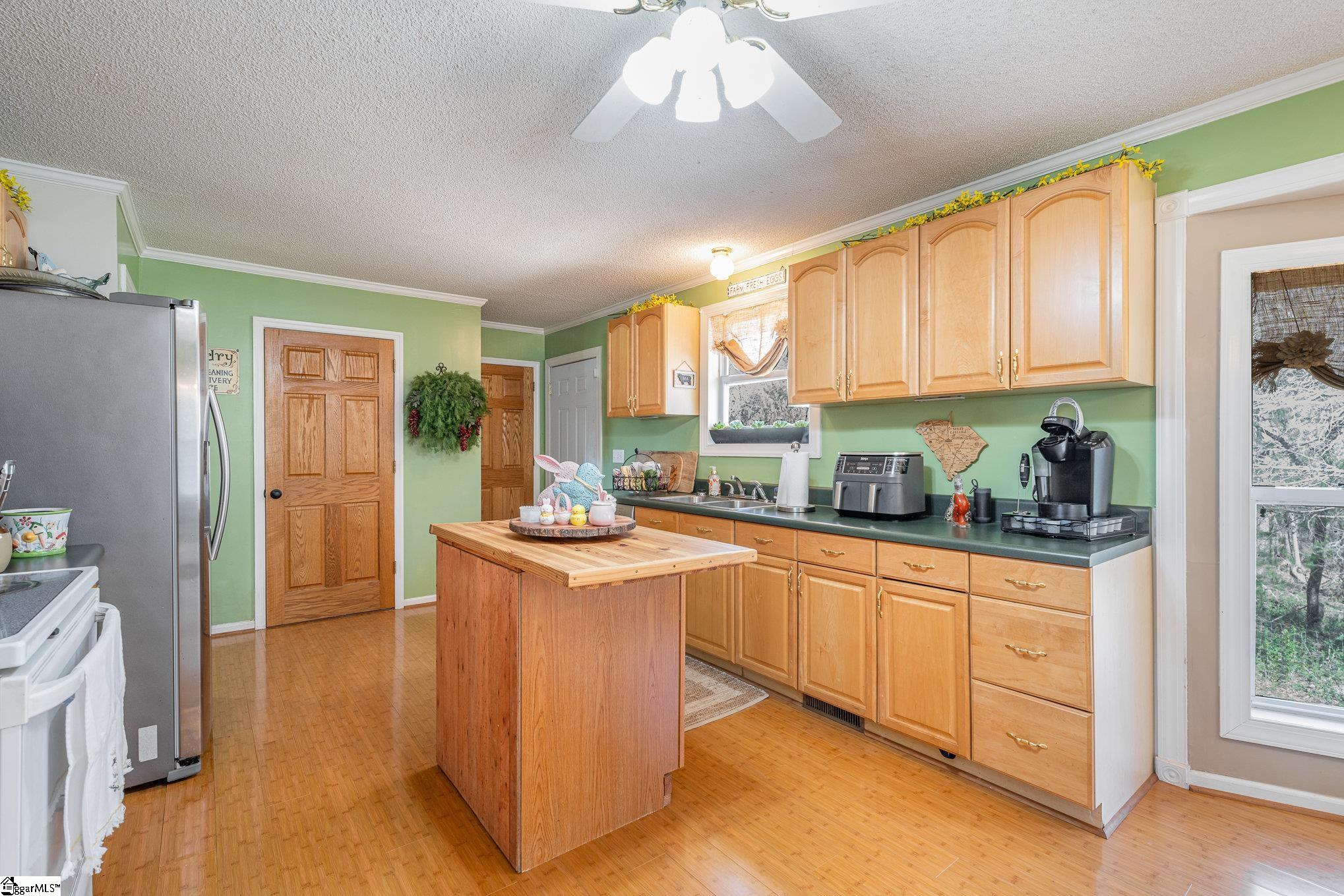 3465 Highway 92 Enoree, SC 29335 - Photo 13 of 45