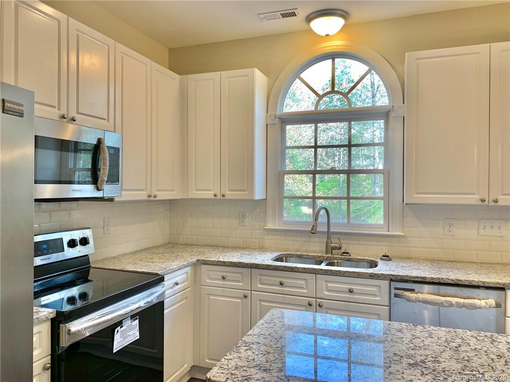 8259 Lansford Road Charlotte, NC 28277 - Photo 14 of 31 Gallery Image 14
