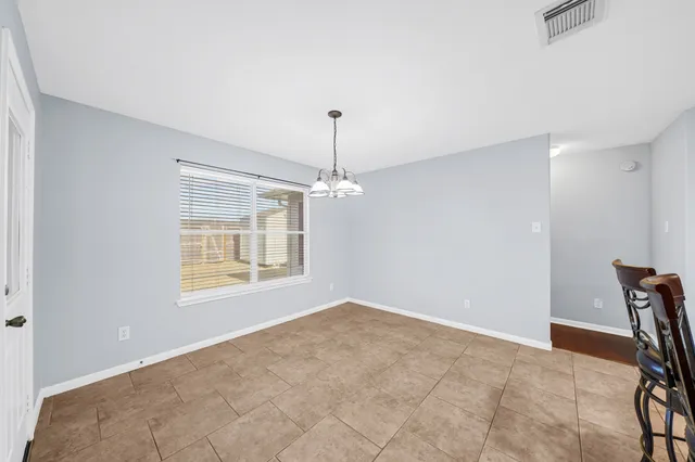 $2,395 | 5811 Vineyard Hill Drive, Pearland, TX 77581