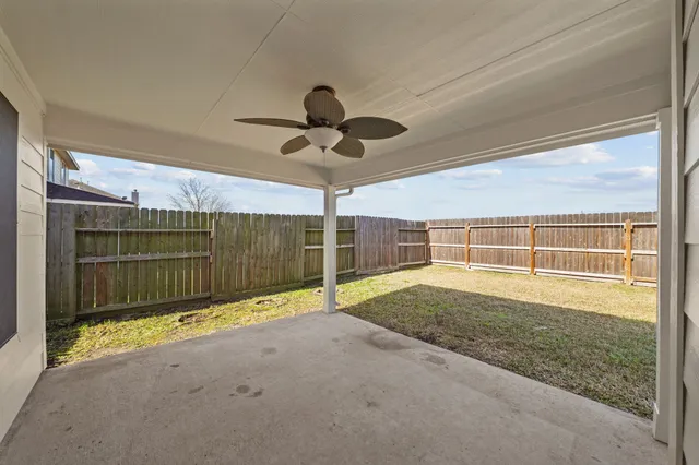 $2,395 | 5811 Vineyard Hill Drive, Pearland, TX 77581