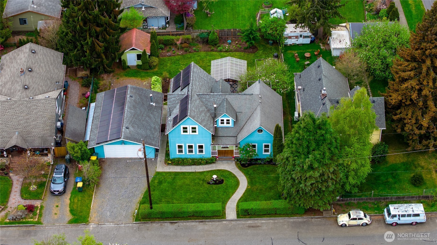 1306 23rd Street Bellingham, WA 98225 - Photo 1 of 40