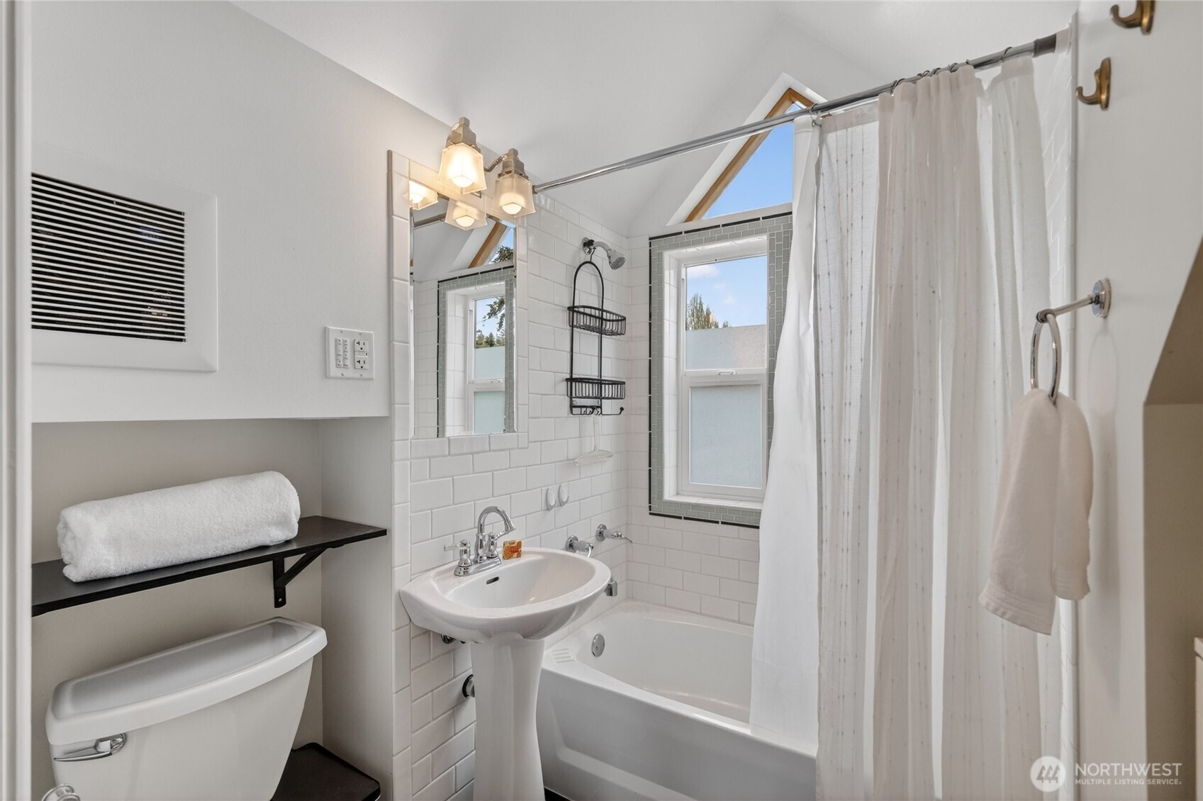 1306 23rd Street Bellingham, WA 98225 - Photo 21 of 40