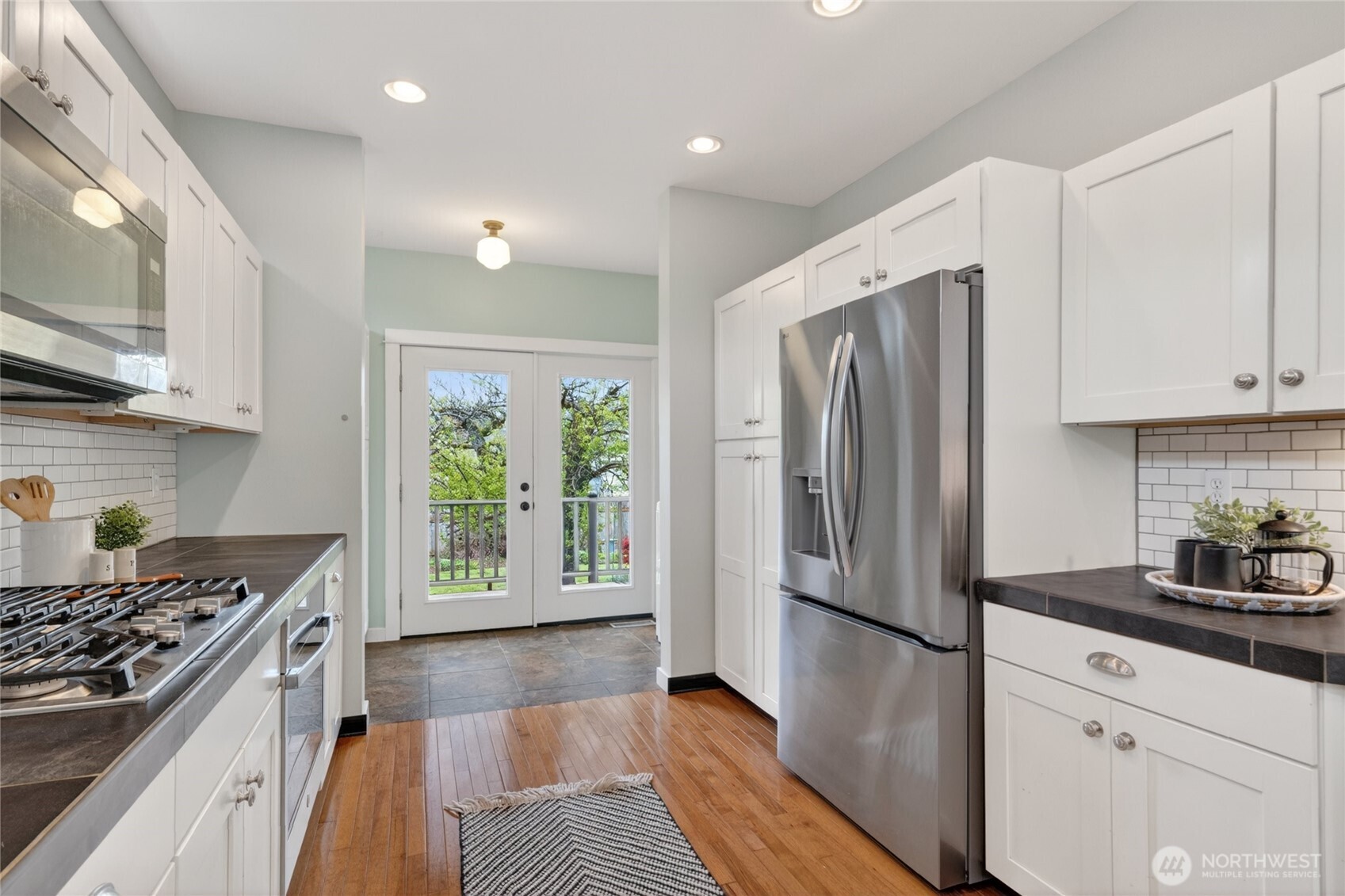 1306 23rd Street Bellingham, WA 98225 - Photo 5 of 40