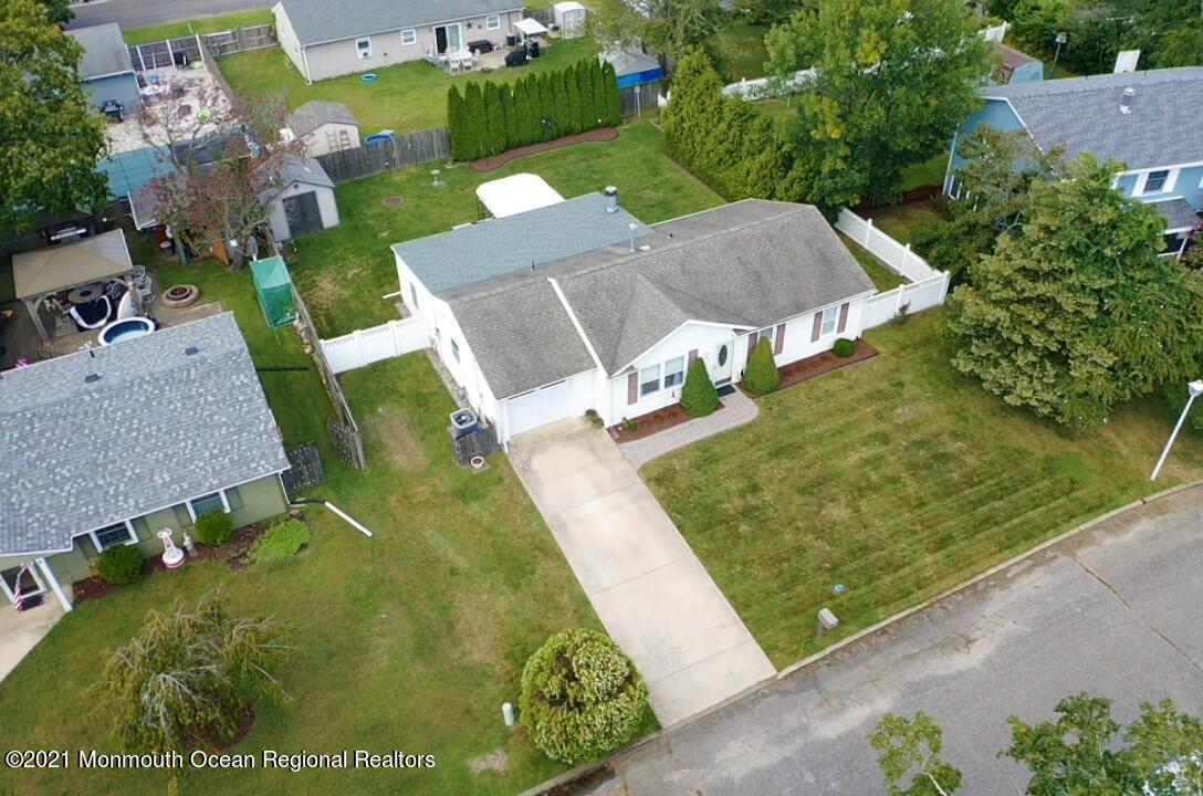 305 Pat Road Barnegat, NJ 08005 - Photo 3 of 21 screen_b17b8919626660d0_1632154936990 4