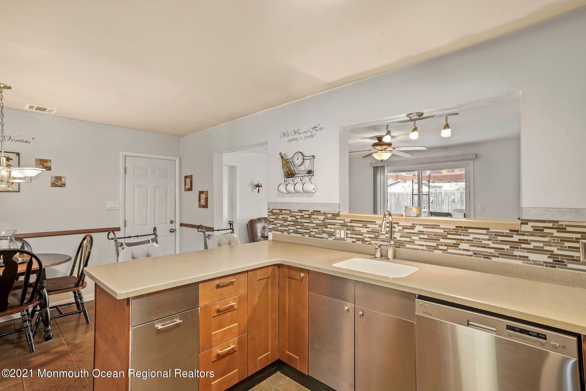 305 Pat Road Barnegat, NJ 08005 - Photo 9 of 21 8