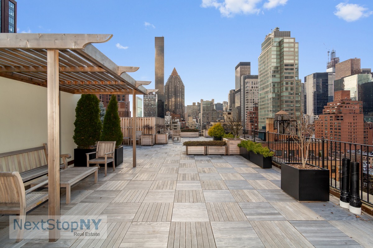 333 East 53rd Street, Unit 7C Manhattan, NY 10022 - Photo 10 of 12