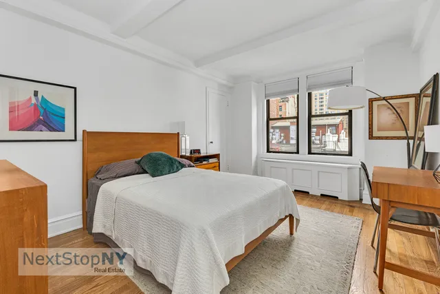$505,000 | 333 East 53rd Street, Unit 7C | Sutton Place