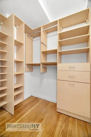 $505,000 | 333 East 53rd Street, Unit 7C | Sutton Place