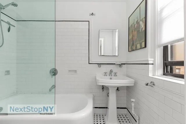 $505,000 | 333 East 53rd Street, Unit 7C | Sutton Place