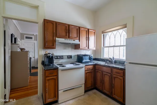 $650,000 | 48 Union Avenue, Unit 3, Saratoga Springs, NY 12866