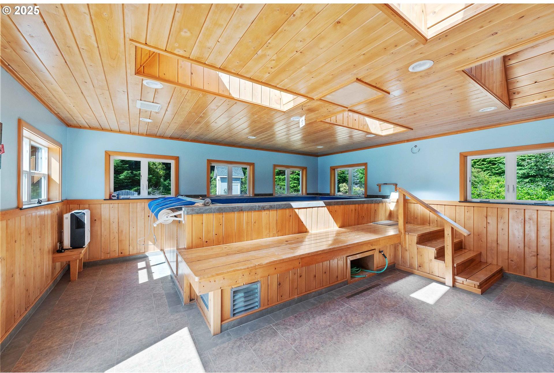 62560 Crown Point Road Coos Bay, OR 97420 - Photo 43 of 48 Gallery Image 43