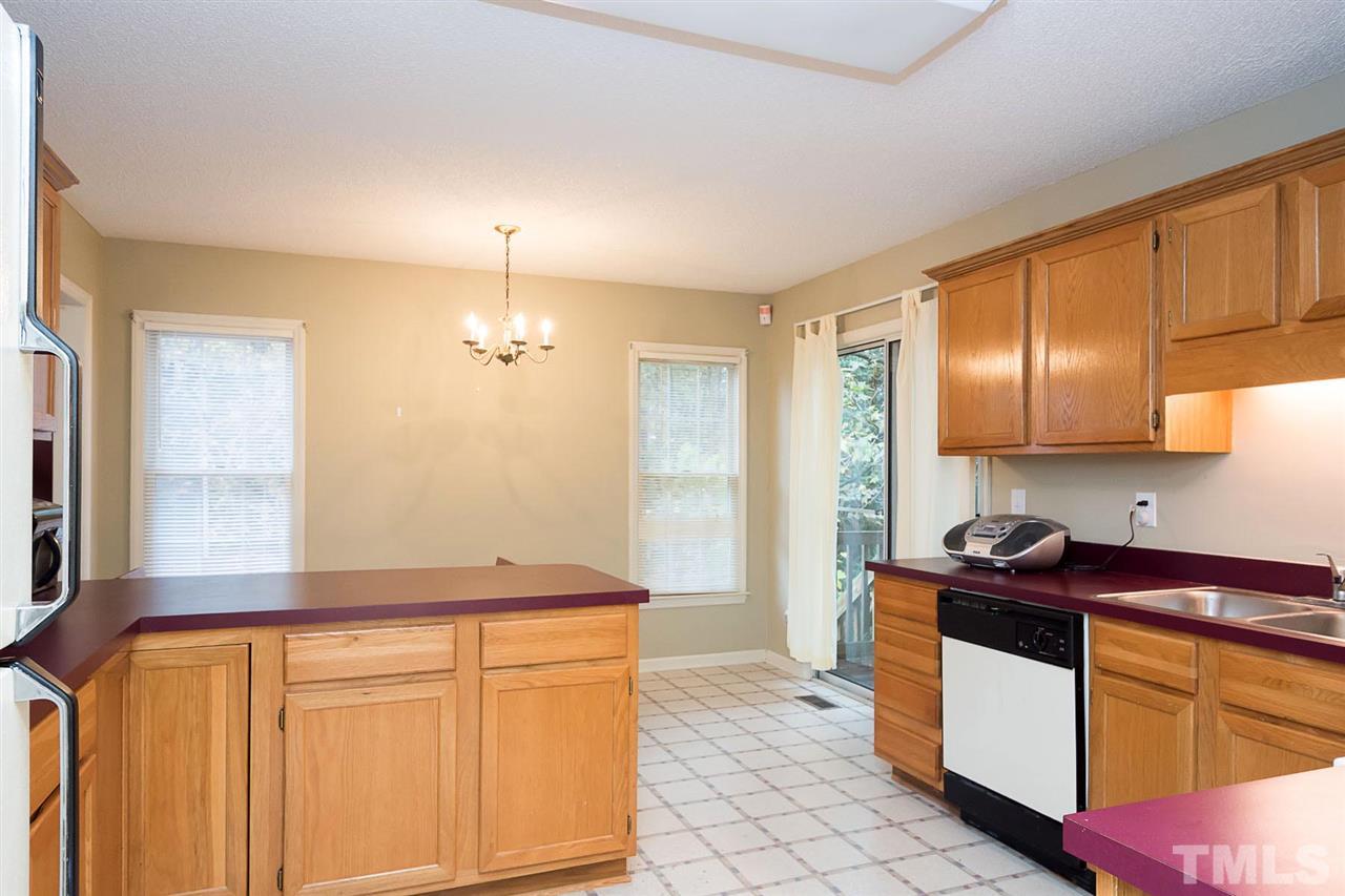 2608 Dermotte Lane Raleigh, NC 27604 - Photo 8 of 15
