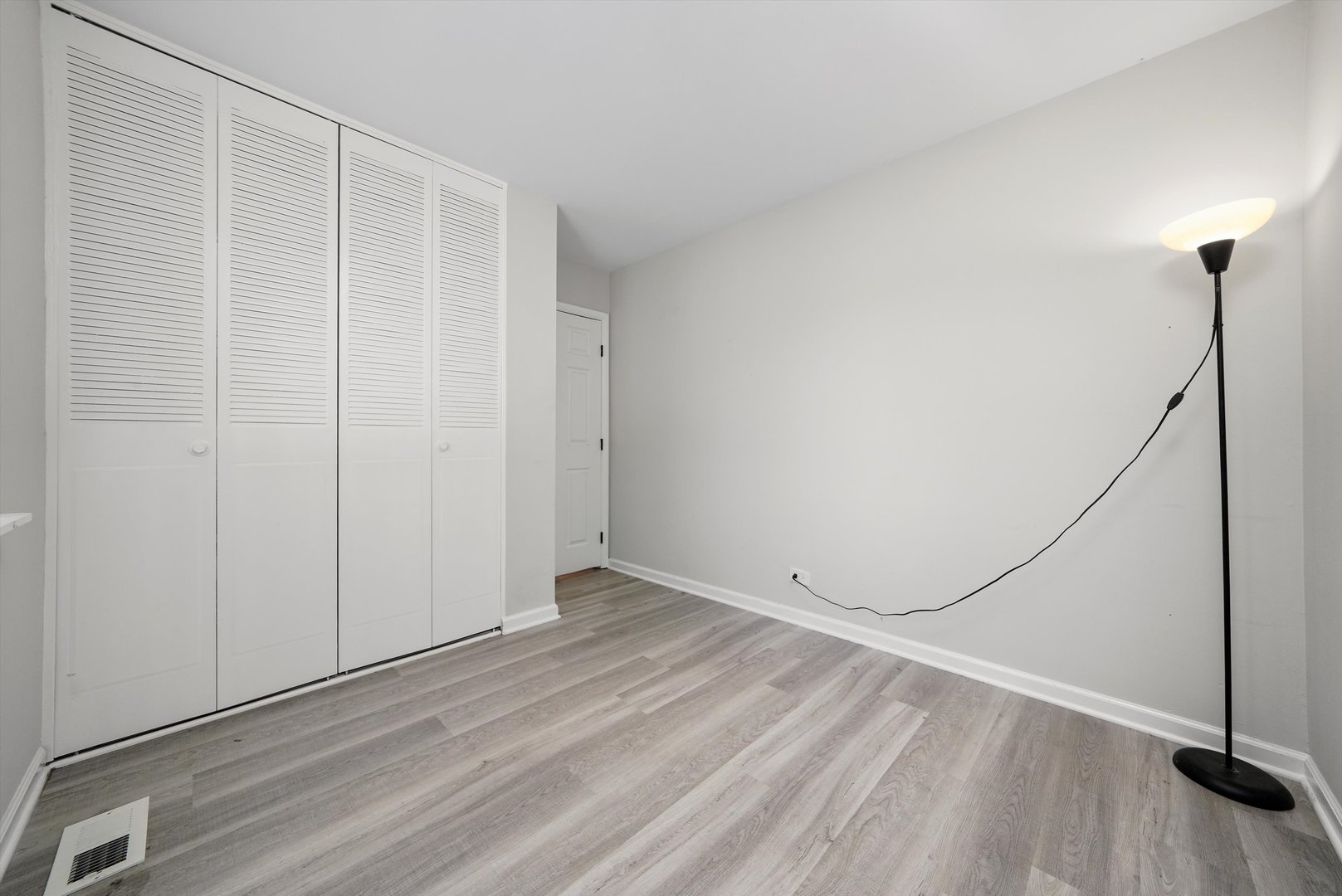 7333 Winthrop Way, Unit 10 Downers Grove, IL 60516 - Photo 10 of 30