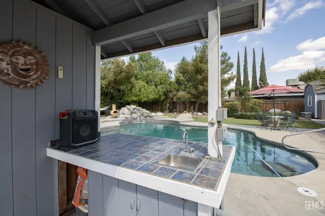 $525,000 | Undisclosed Address, Bakersfield, CA 93308