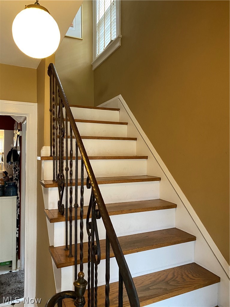 2404 Channing Road Cleveland, OH 44118 - Photo 11 of 35