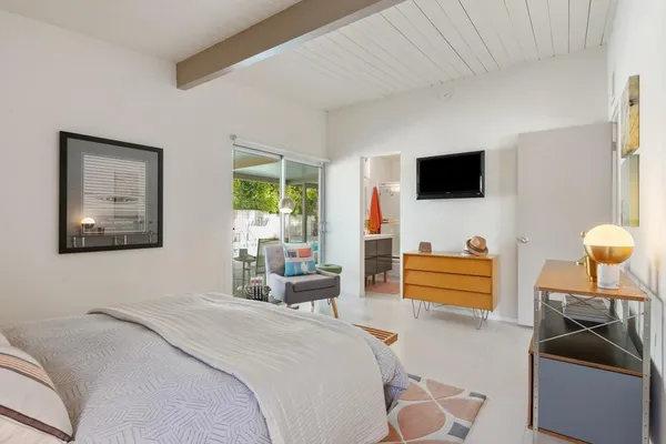 $1,025,000 | 282 North Orchid Tree Lane, Palm Springs, CA 92262