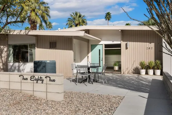 $1,025,000 | 282 North Orchid Tree Lane, Palm Springs, CA 92262