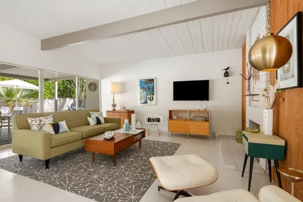 $1,025,000 | 282 North Orchid Tree Lane, Palm Springs, CA 92262