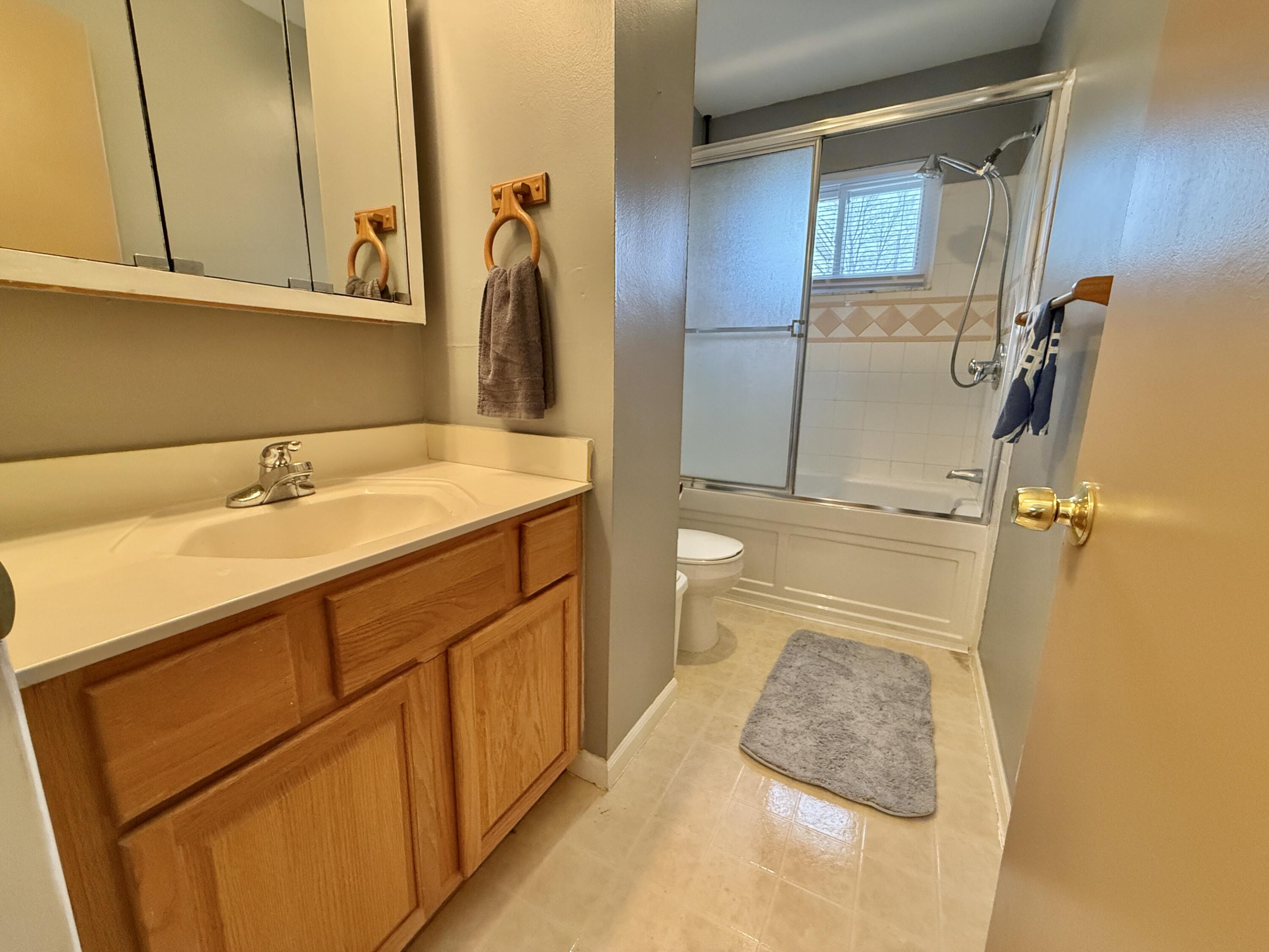 32065 Lakepoint Street Chesterfield, MI 48047 - Photo 15 of 29 IMG_9365 2