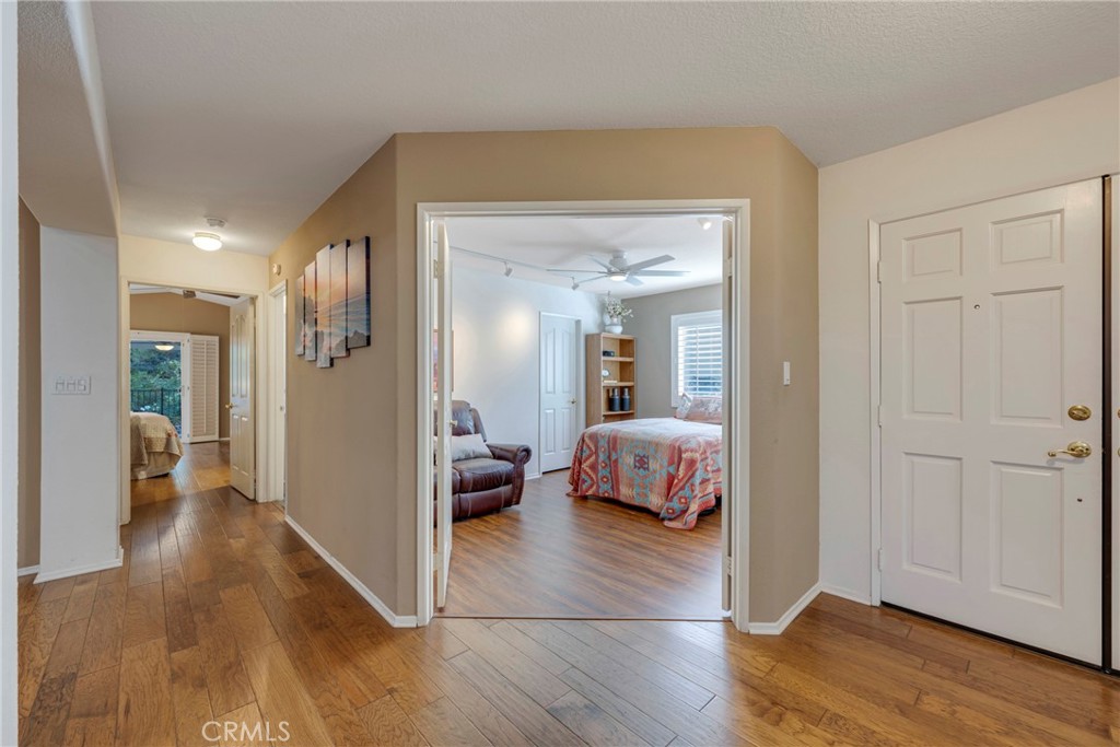 40370 Vía Francisco Murrieta, CA 92562 - Photo 14 of 52 a en suite bathroom with a tub and view of bathroom