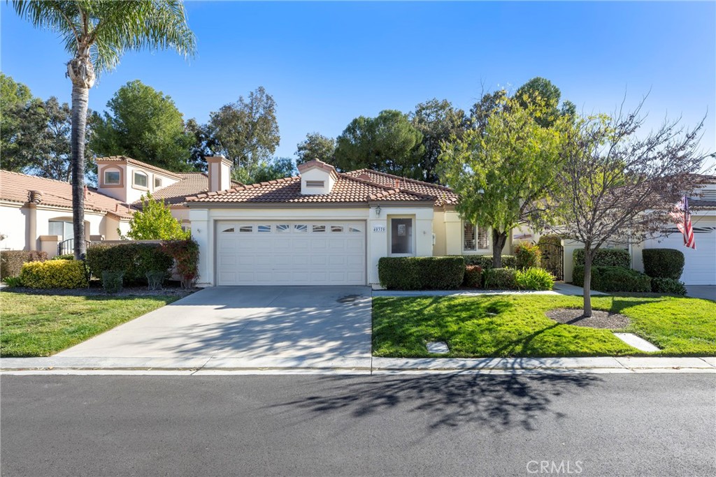 40370 Vía Francisco Murrieta, CA 92562 - Photo 47 of 52 a view of a house with a yard