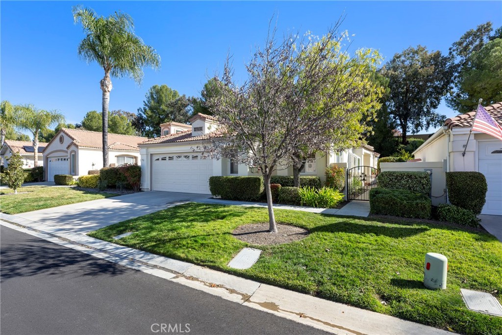 40370 Vía Francisco Murrieta, CA 92562 - Photo 49 of 52 a view of a house with backyard and a tree