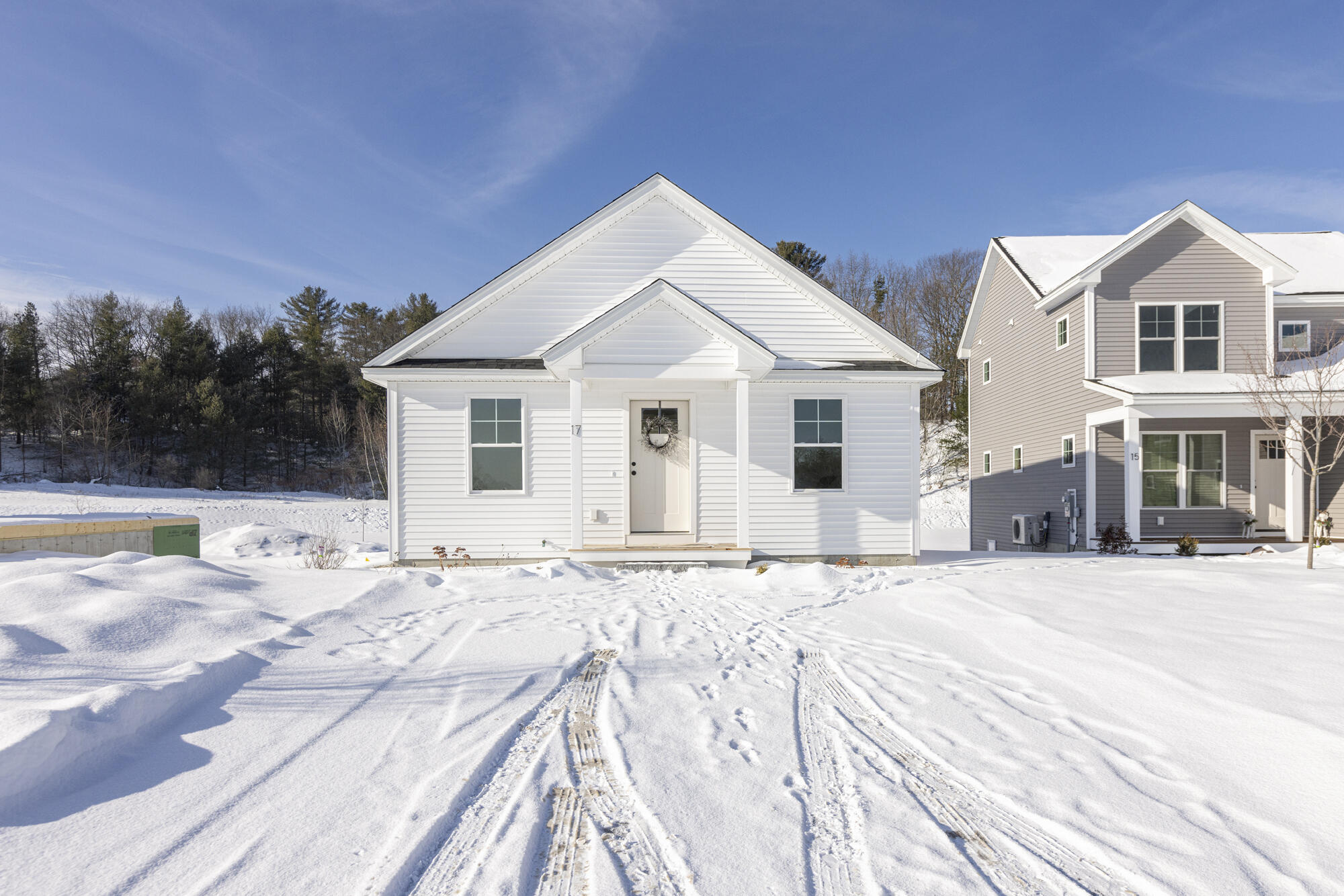 17 Feldspar Lane, Unit 9 Cumberland Center, ME 04021 - Photo 2 of 32 17 Feldspar_W5_35