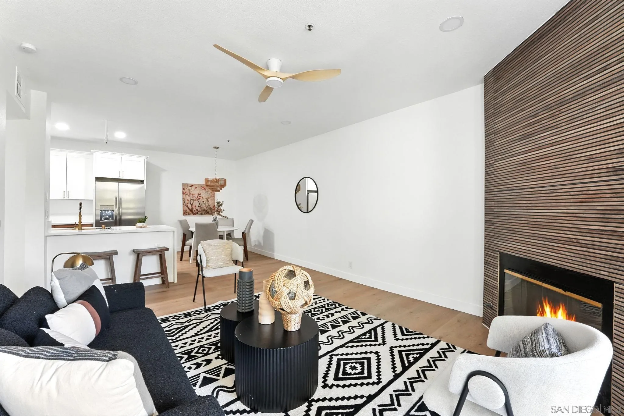 5875 Friars Road, Unit 4307 San Diego, CA 92110 - Photo 4 of 20 Gallery Image 4