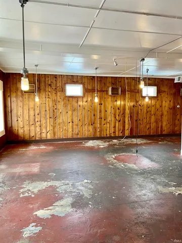 $182,000 | 686 South Maple Street, Orleans, IN 47452