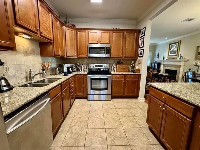$159,000 | 7533 North Jefferson Pl Circle, Unit A, Baton Rouge, LA 70809