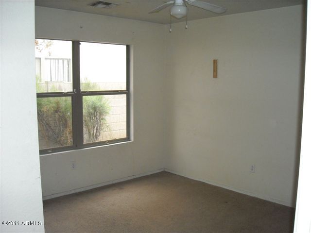 7993 West Hatcher Road Peoria, AZ 85345 - Photo 11 of 12 023-175264 bdrm 4