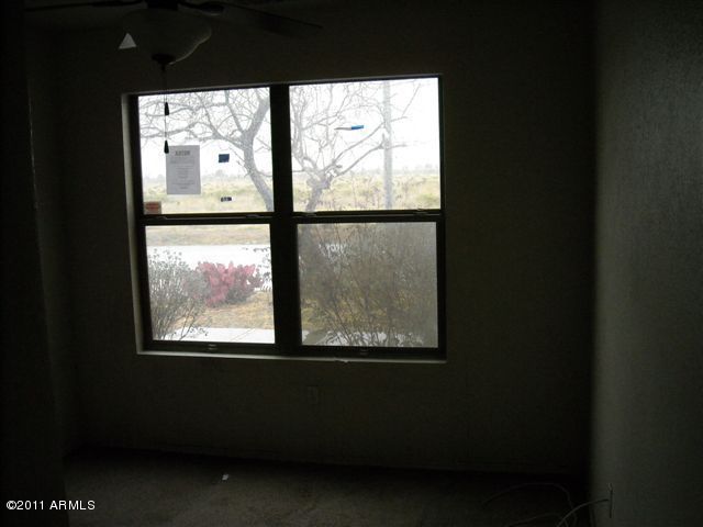 7993 West Hatcher Road Peoria, AZ 85345 - Photo 10 of 12 023-175264 bdrm 3