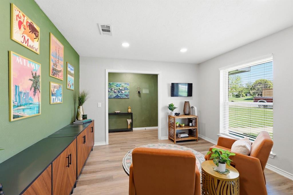 1112 Lopo Road Flower Mound, TX 75028 - Photo 2 of 27
