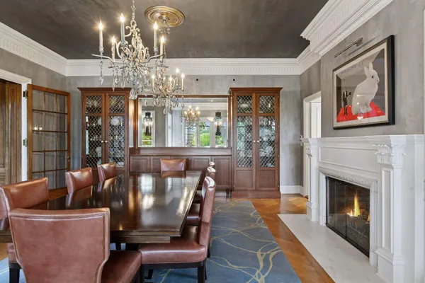 $3,400,000 | 2218 West Lake Of The Isles Parkway, Minneapolis, MN 55405