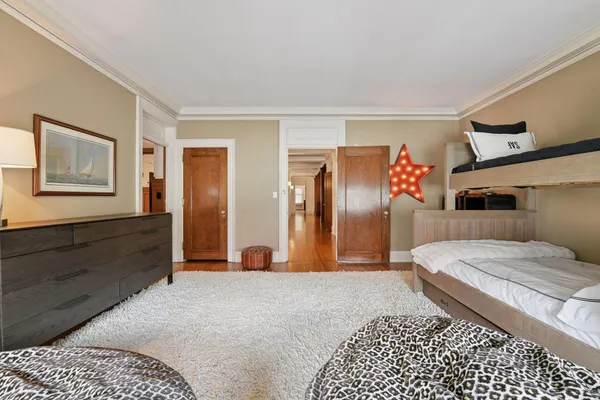 $3,400,000 | 2218 West Lake Of The Isles Parkway, Minneapolis, MN 55405