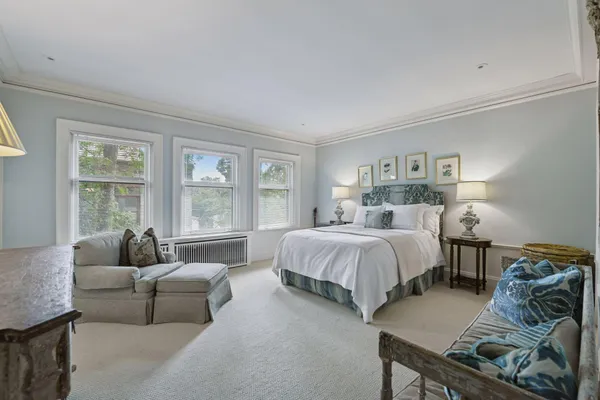 $3,400,000 | 2218 West Lake Of The Isles Parkway, Minneapolis, MN 55405