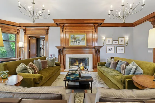 $3,400,000 | 2218 West Lake Of The Isles Parkway, Minneapolis, MN 55405