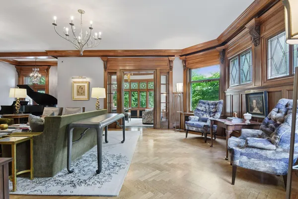 $3,400,000 | 2218 West Lake Of The Isles Parkway, Minneapolis, MN 55405
