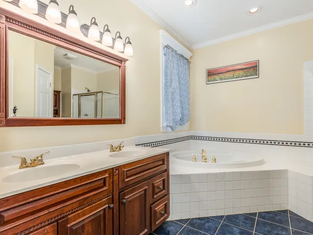 $369,900 | 688 Fox Hollow Court, DeKalb, IL 60115