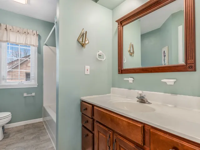 $369,900 | 688 Fox Hollow Court, DeKalb, IL 60115