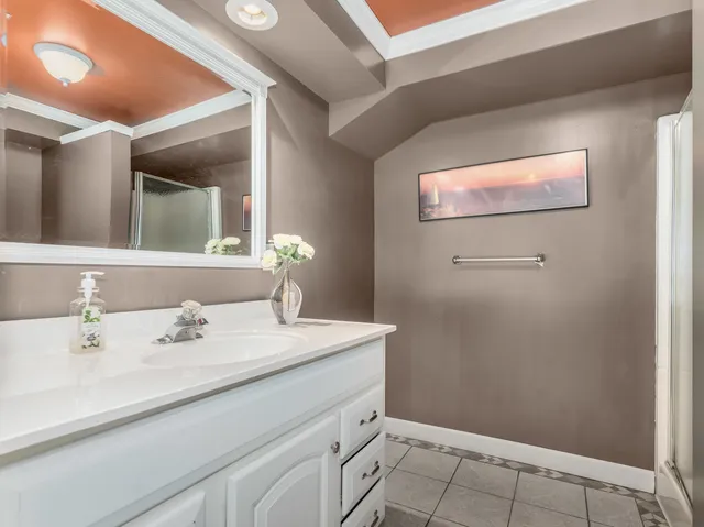 $369,900 | 688 Fox Hollow Court, DeKalb, IL 60115