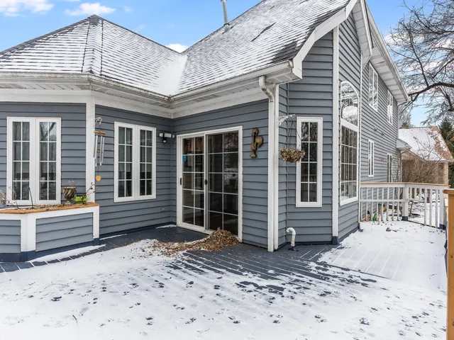 $369,900 | 688 Fox Hollow Court, DeKalb, IL 60115