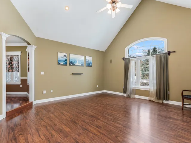 $369,900 | 688 Fox Hollow Court, DeKalb, IL 60115