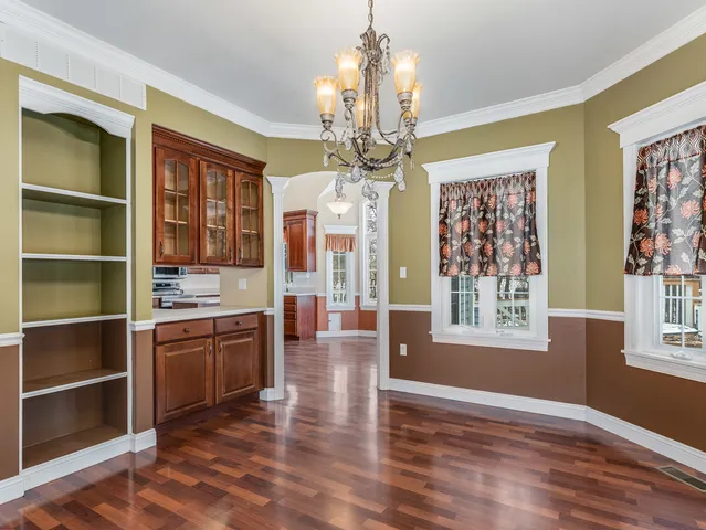 $369,900 | 688 Fox Hollow Court, DeKalb, IL 60115