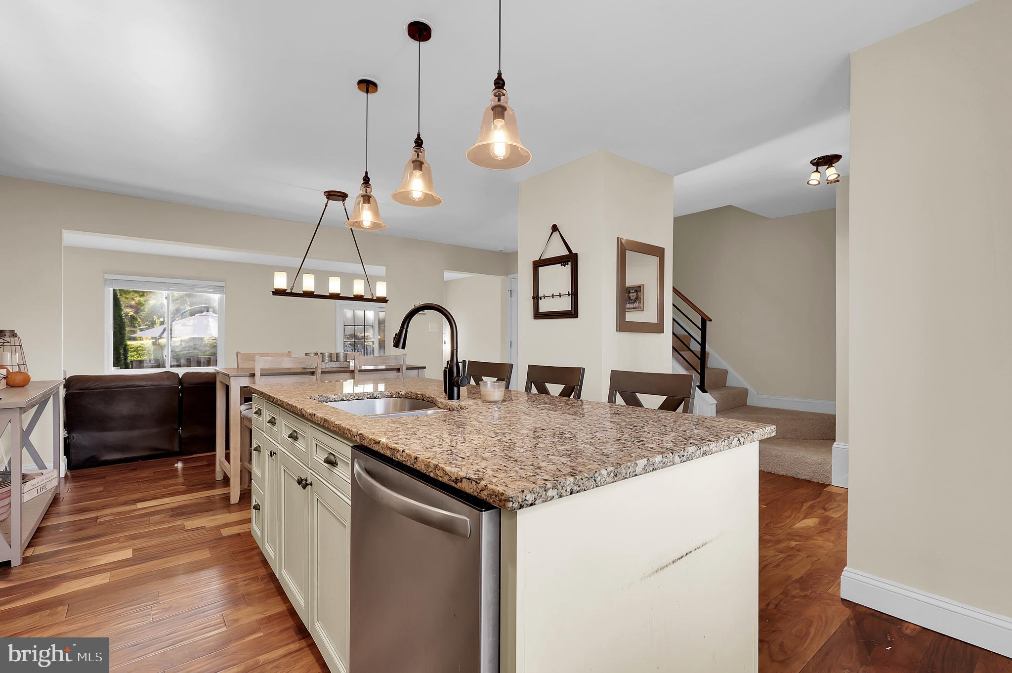 8917 Centerway Road Gaithersburg, MD 20879 - Photo 8 of 31